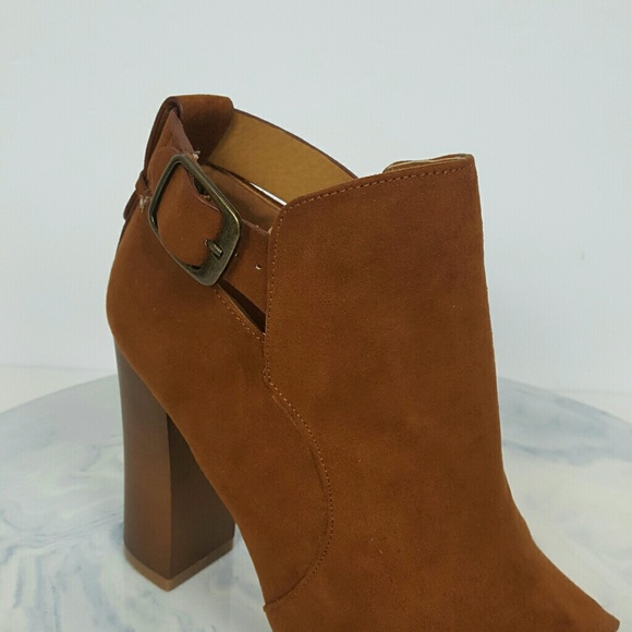 Strapped Chestnut Peep Toe Booties. - Picture 2 of 6